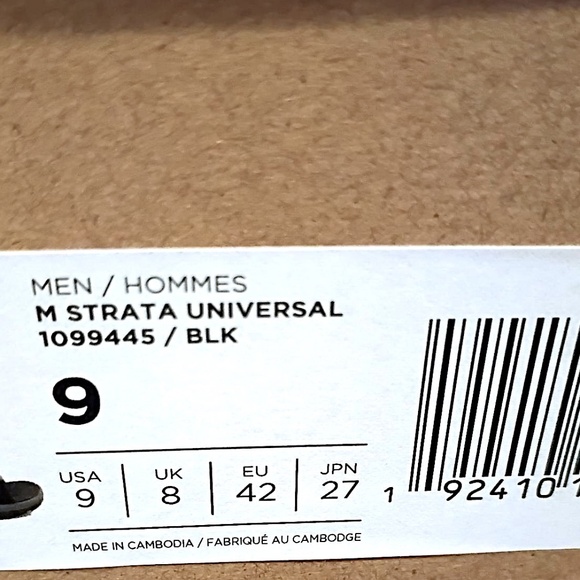 Rare Brand New Teva M Strata Universal Size 9US, 8UK,42EU,JPN27